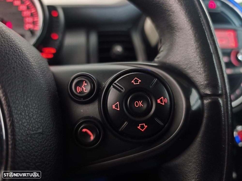 MINI 3 Portas One - 26