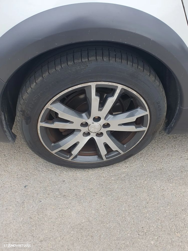 Peugeot 508 RXH 2.0 HDi Hybrid4 2-Tronic - 13