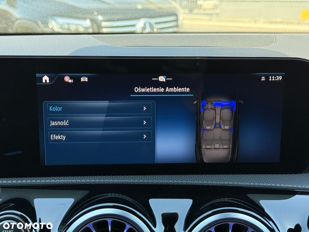 Mercedes-Benz CLA 180 AMG Line 7G-DCT - 21