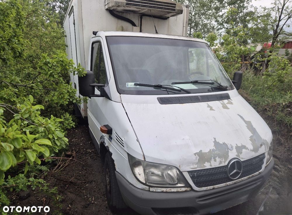 Mercedes-Benz Sprinter - 1