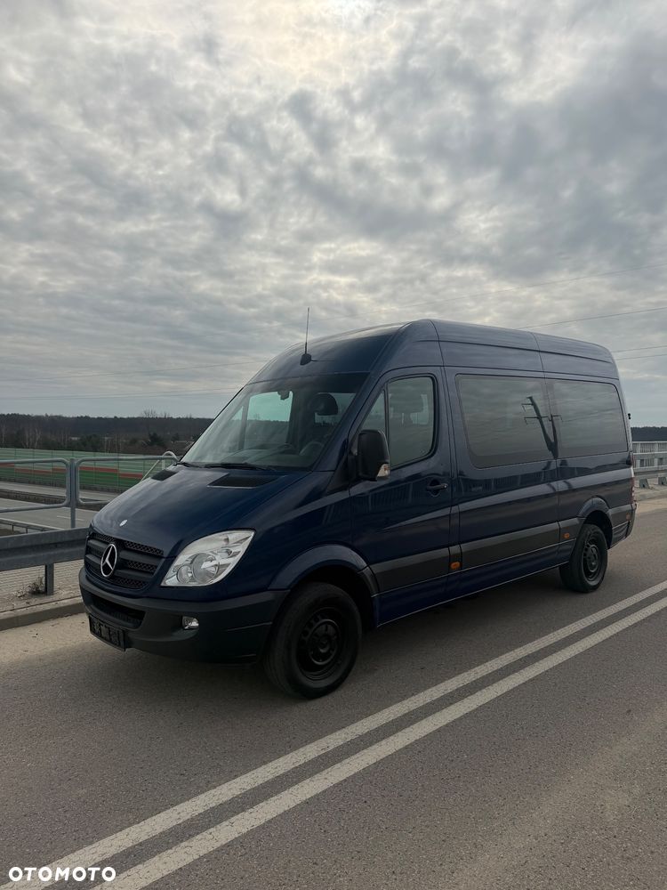 Mercedes-Benz Sprinter - 13