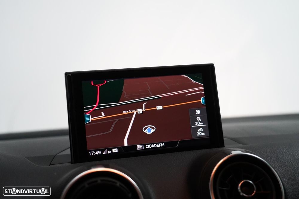 Audi Q2 30 TDI S tronic - 10