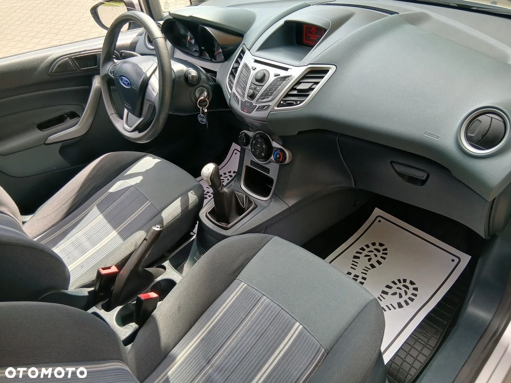 Ford Fiesta 1.25 Silver X (Ambiente) - 10