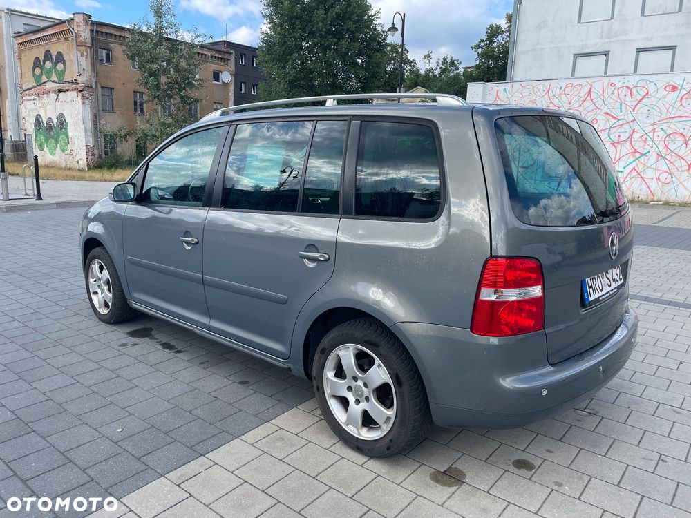 Volkswagen Touran 1.9 TDI DPF Trendline - 6