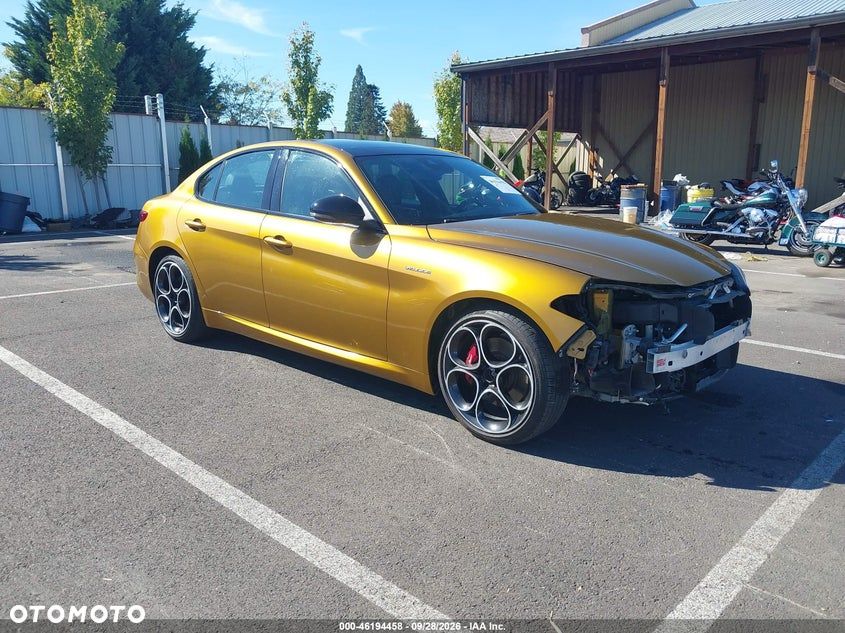 Alfa Romeo Giulia 2.0 Turbo 16V AT8-Q4 Veloce - 34