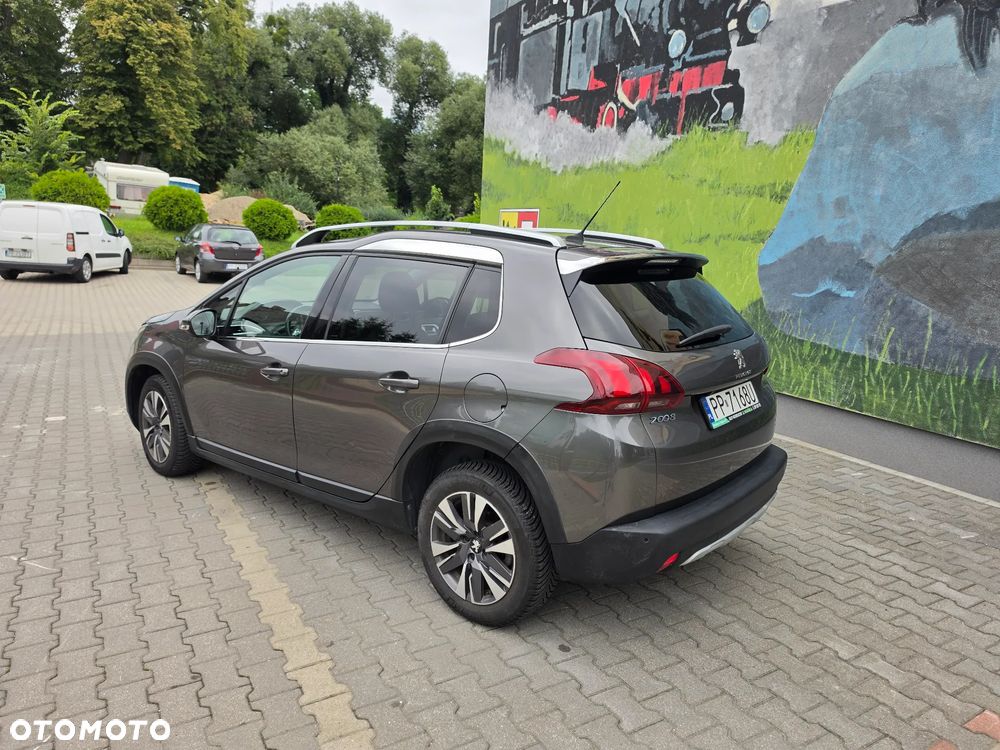 Peugeot 2008 1.2 Pure Tech Allure S&S EAT6 - 5