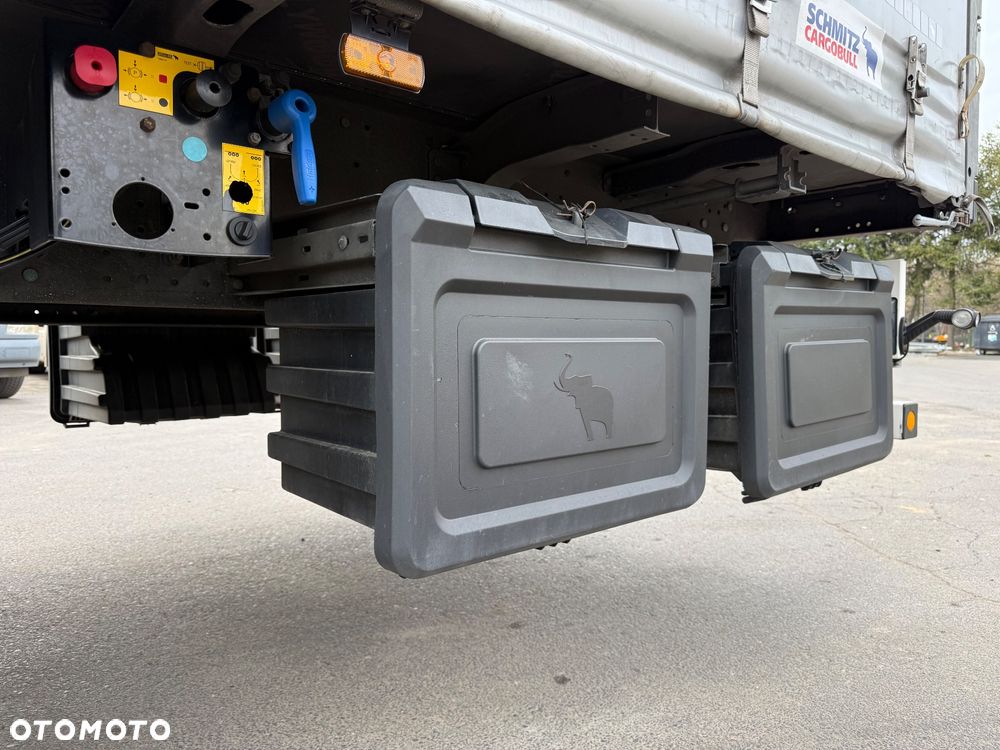 Schmitz Cargobull SCB - 10