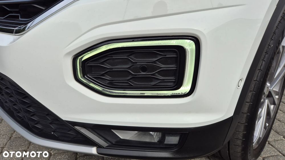 Volkswagen T-Roc 2.0 TDI SCR DSG IQ.DRIVE - 32