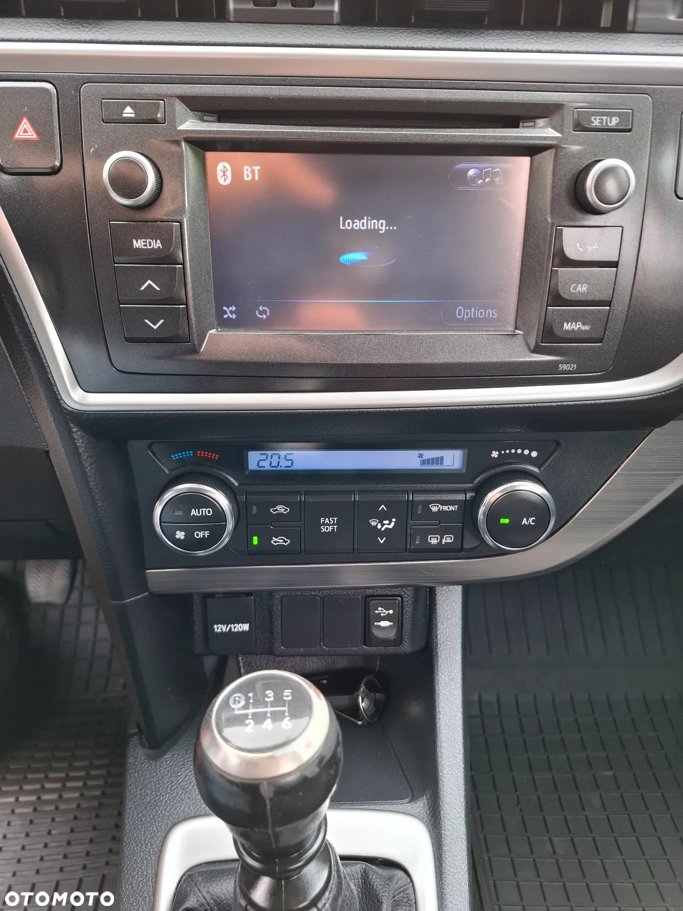 Toyota Auris 2.0 D-4D Touring Sports Life Plus - 20