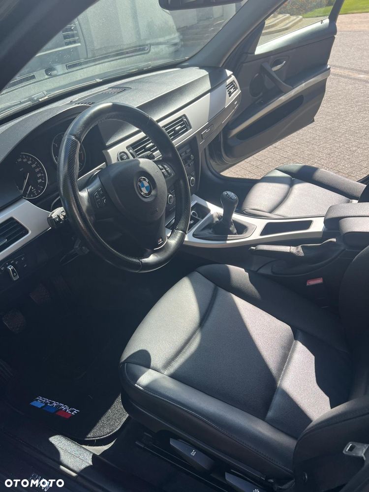BMW Seria 3 316d - 11