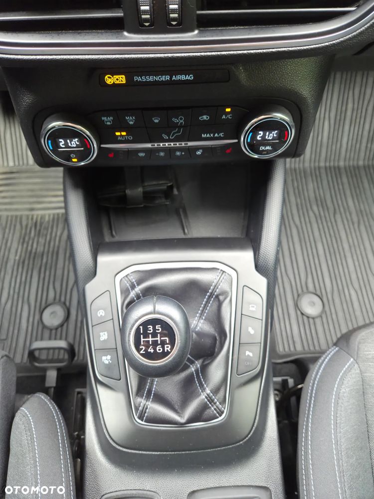 Ford Focus 1.0 EcoBoost mHEV Active X - 12