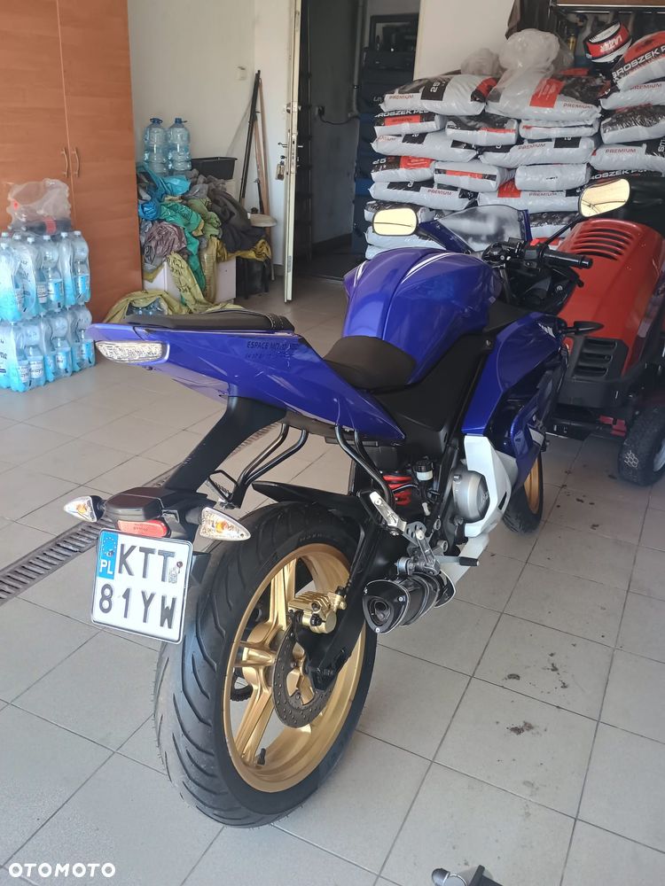 Yamaha YZF - 3