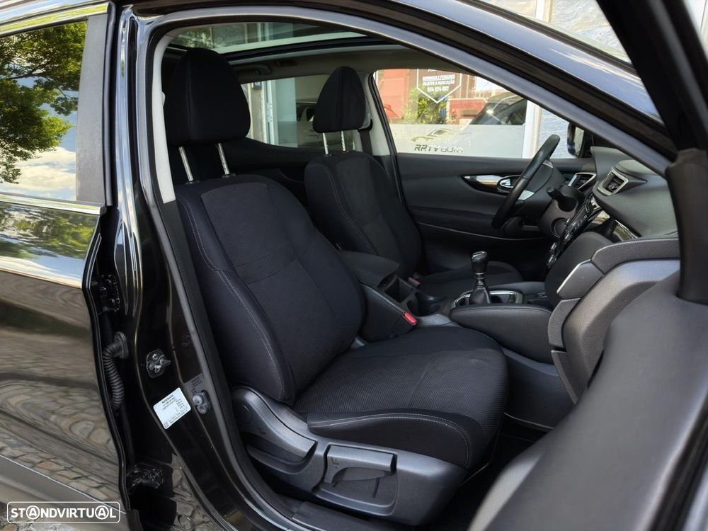 Nissan Qashqai 1.5 dCi Tekna Premium - 17