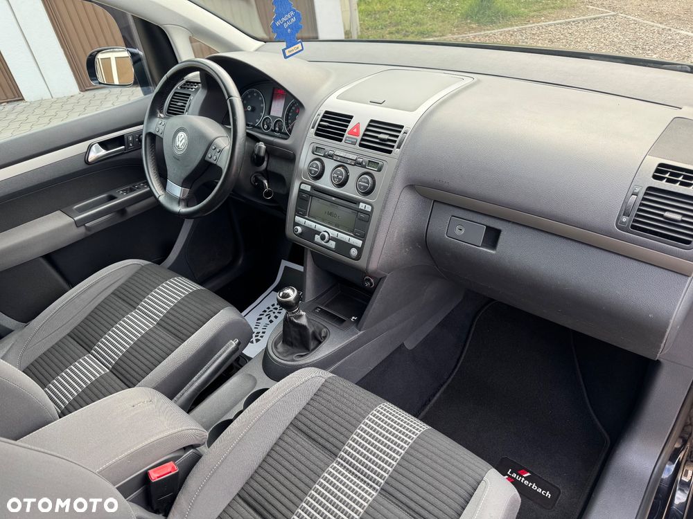 Volkswagen Touran 1.4 TSI United - 7