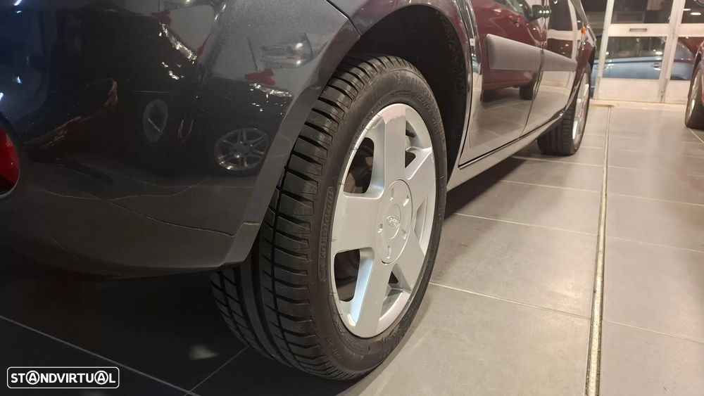 Ford Fiesta 1.4 TDCI Ghia - 7