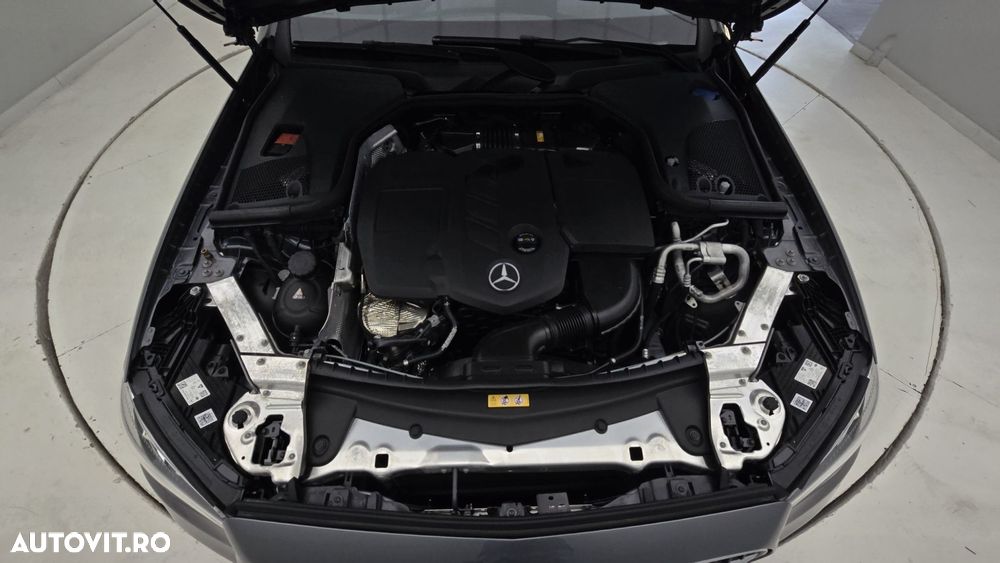 Mercedes-Benz E - 24