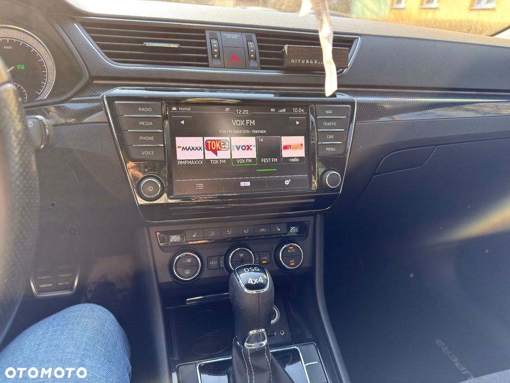 Skoda Superb 2.0 TSI 4x4 Sportline DSG - 22