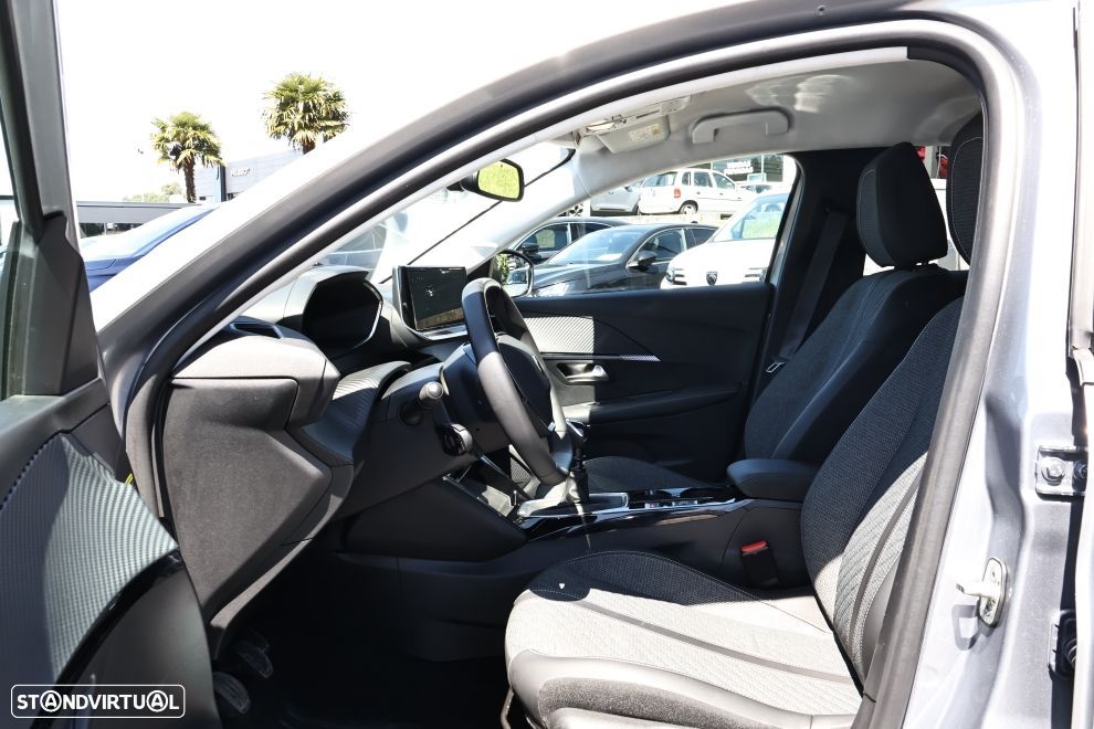 Peugeot 208 1.2 PureTech Allure - 15