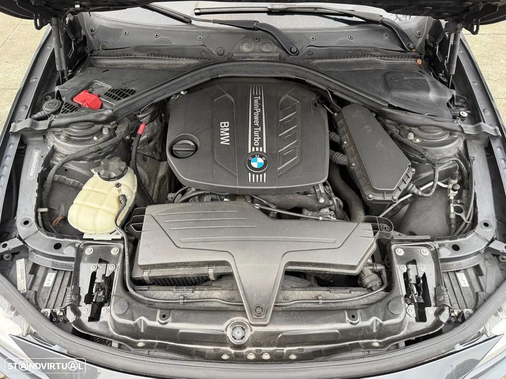 BMW 320 d Auto Pack M - 27