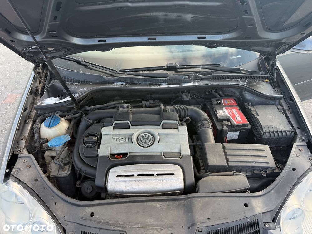 Volkswagen Golf - 10