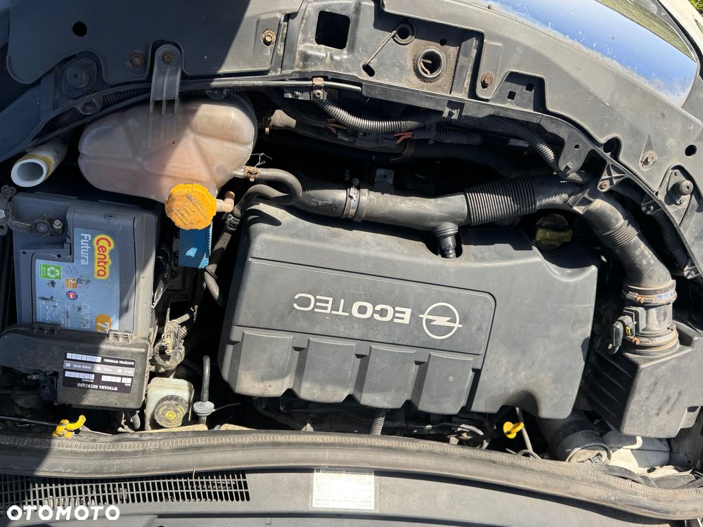 Opel Corsa - 8
