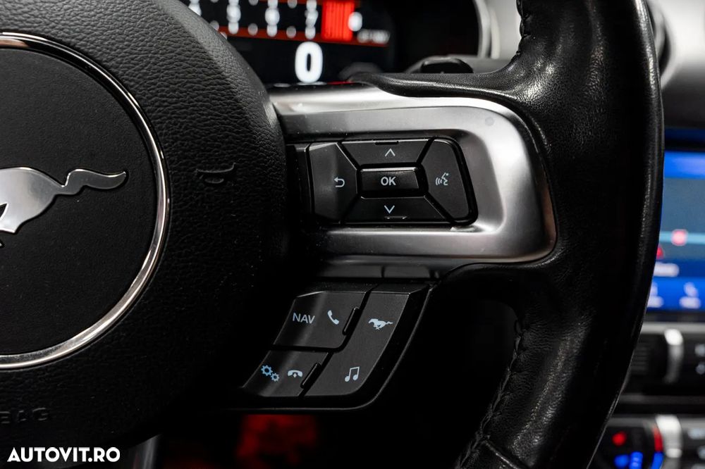 Ford Mustang - 39