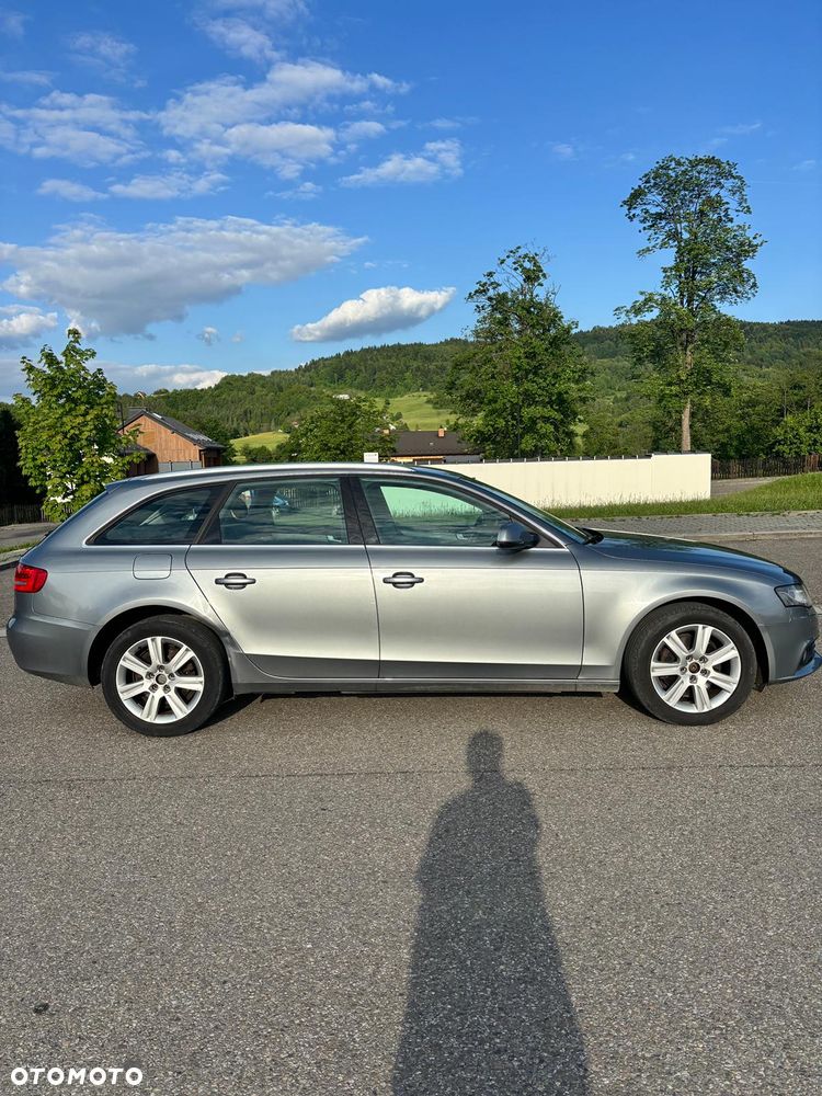 Audi A4 Avant - 4