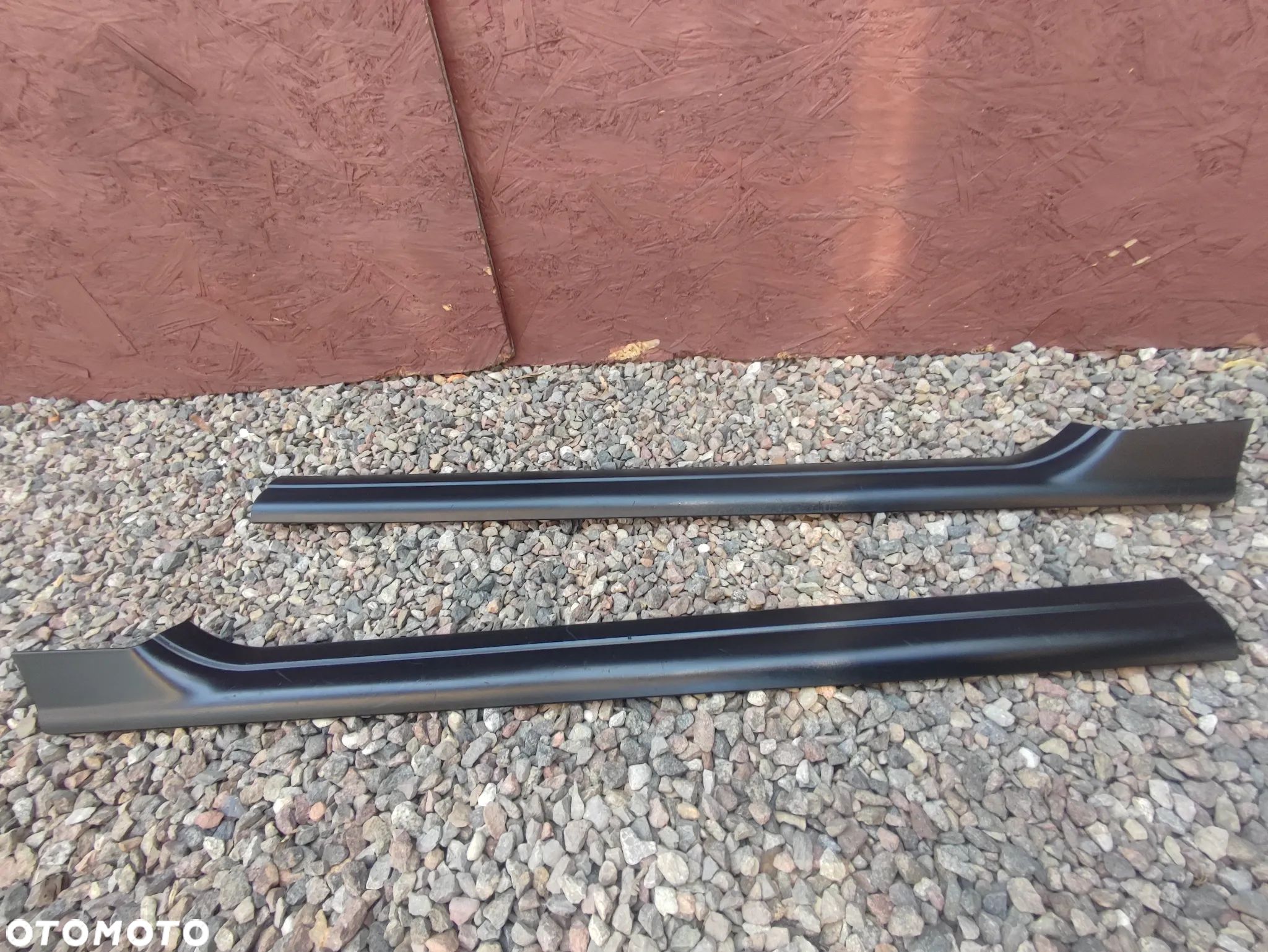 BMW E46 COUPE / M3 / ORYGINALNE LISTWA MASKUJĄCA PROGU WEWNĘTRZNA LEWA / PRAWA / CZARNA ( OSŁONA KRAWĘDZI / USZCZELKI  ) O NR. 51 47 8 239 960 /  51 47 8 239 959 OEM W BARDZO DOBRYM STANIE - 1