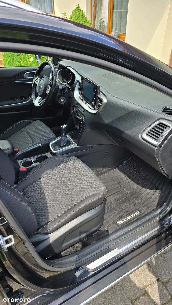Kia XCeed 1.4 T-GDI M - 11