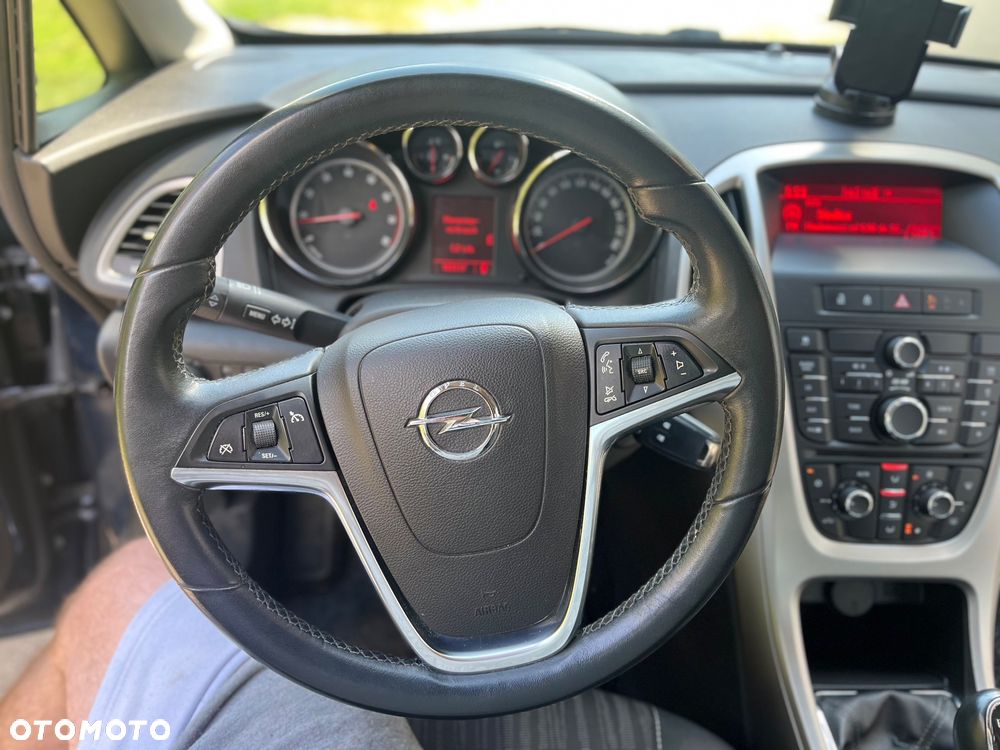 Opel Astra 1.6 Design Edition - 14