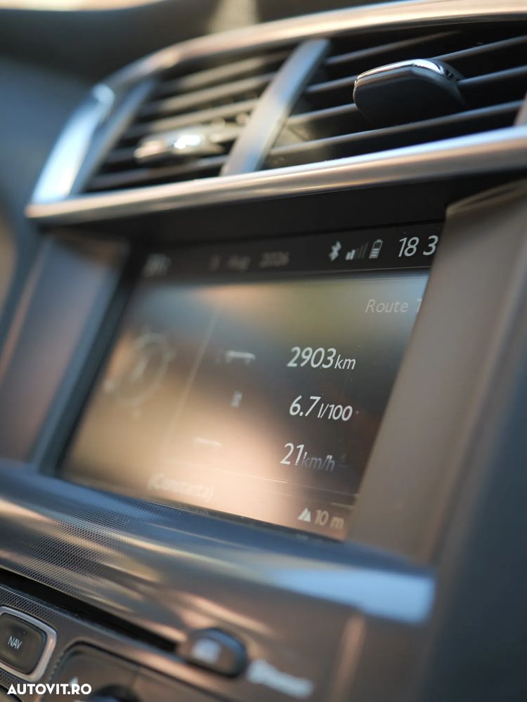 Citroën C4 e-HDi 115 Exclusive - 8