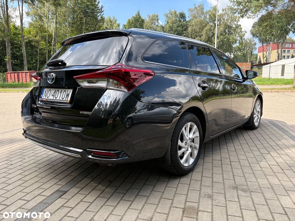 Toyota Auris Hybrid 135 Prestige - 3