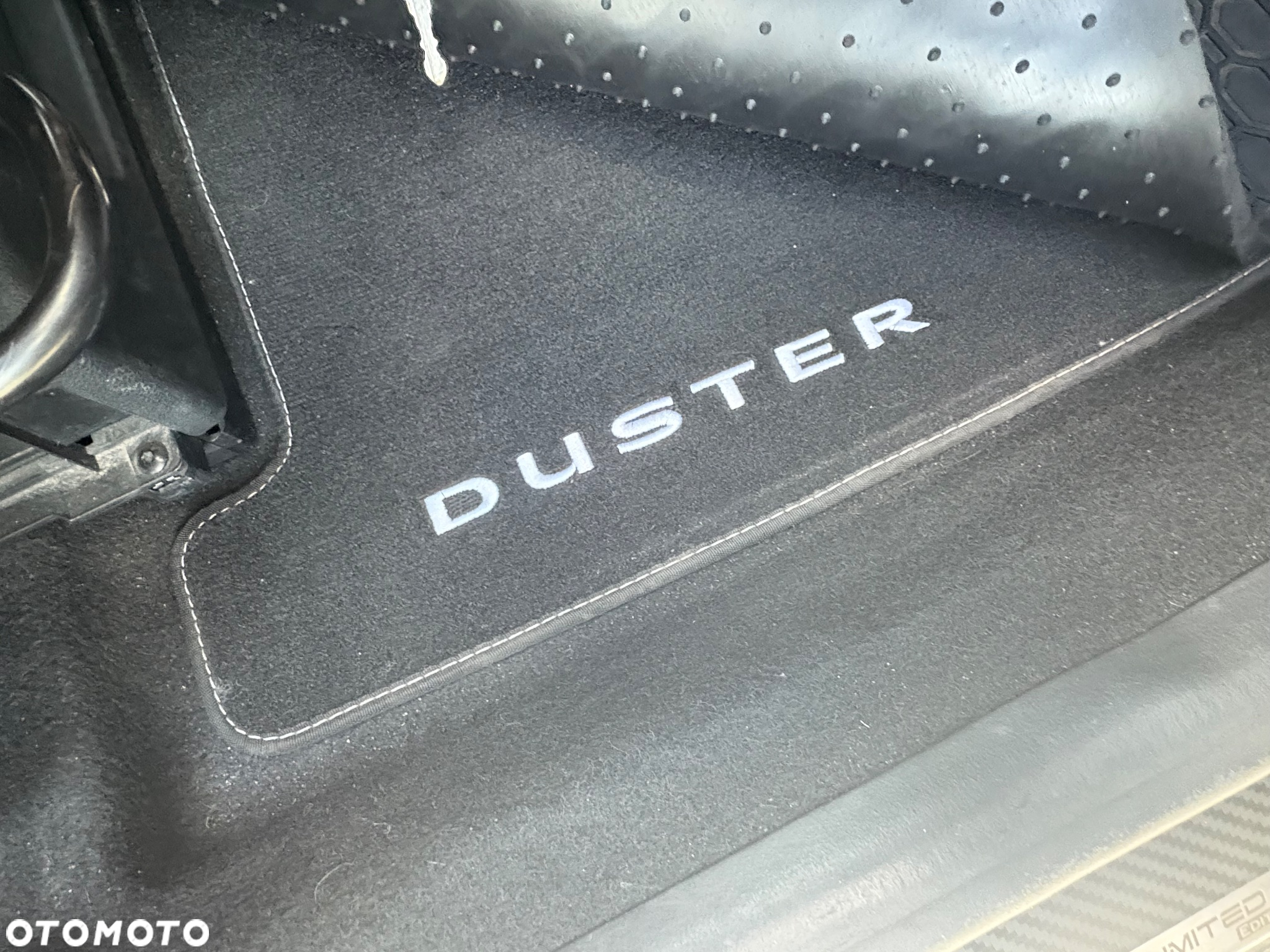 Dacia Duster 1.6 SCe Ambiance S&S - 8