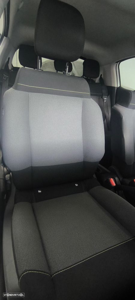 Citroën C3 1.2 PureTech Feel - 27