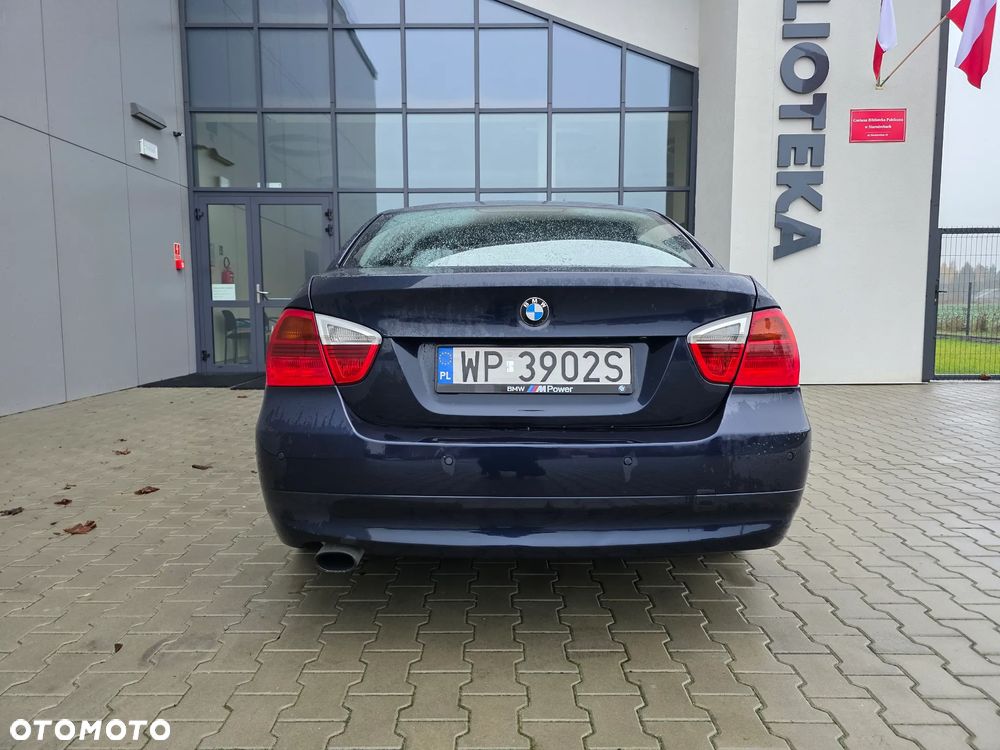 BMW Seria 3 318i - 13