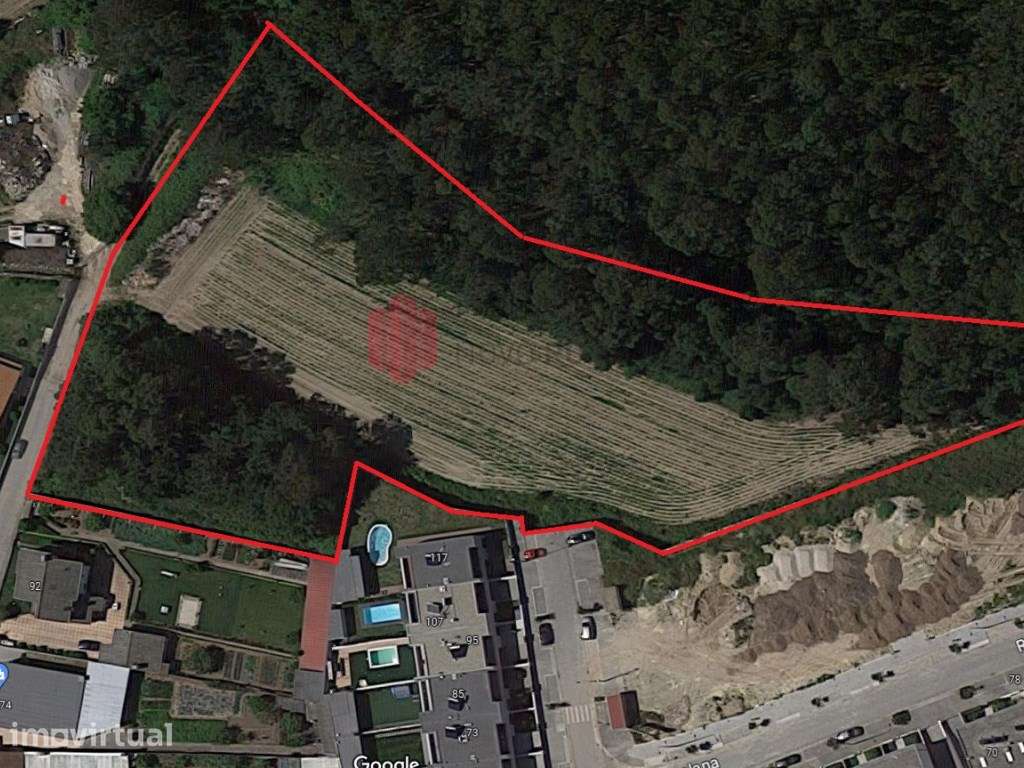 Terreno com PIP para construção de 28 moradias - Grande imagem: 3/15