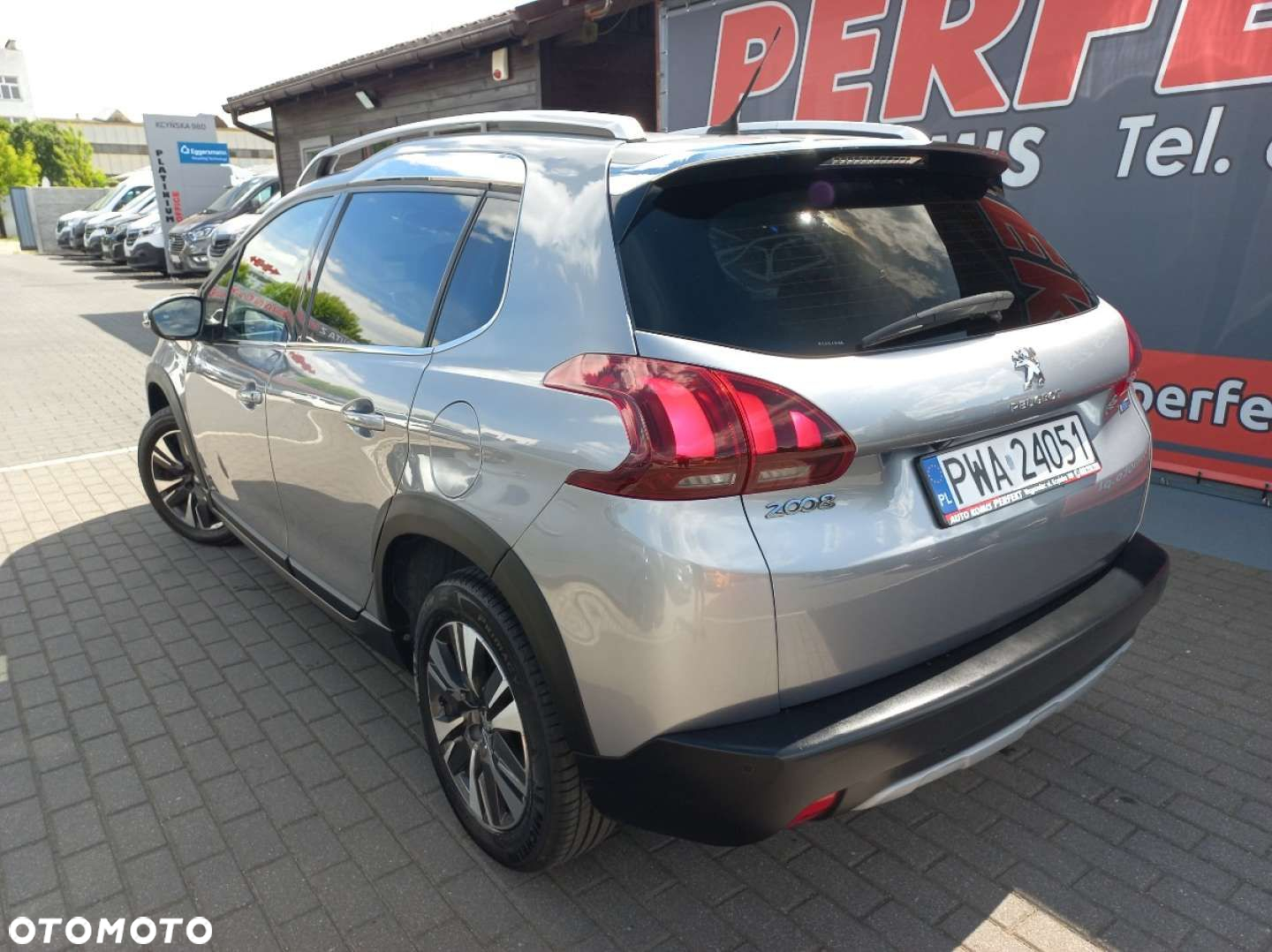 Peugeot 2008 - 6