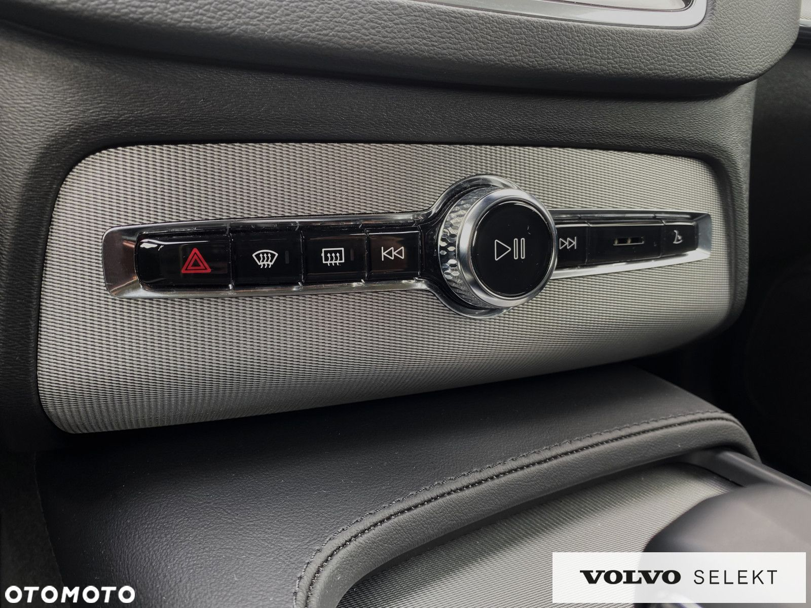 Volvo XC 90 - 21