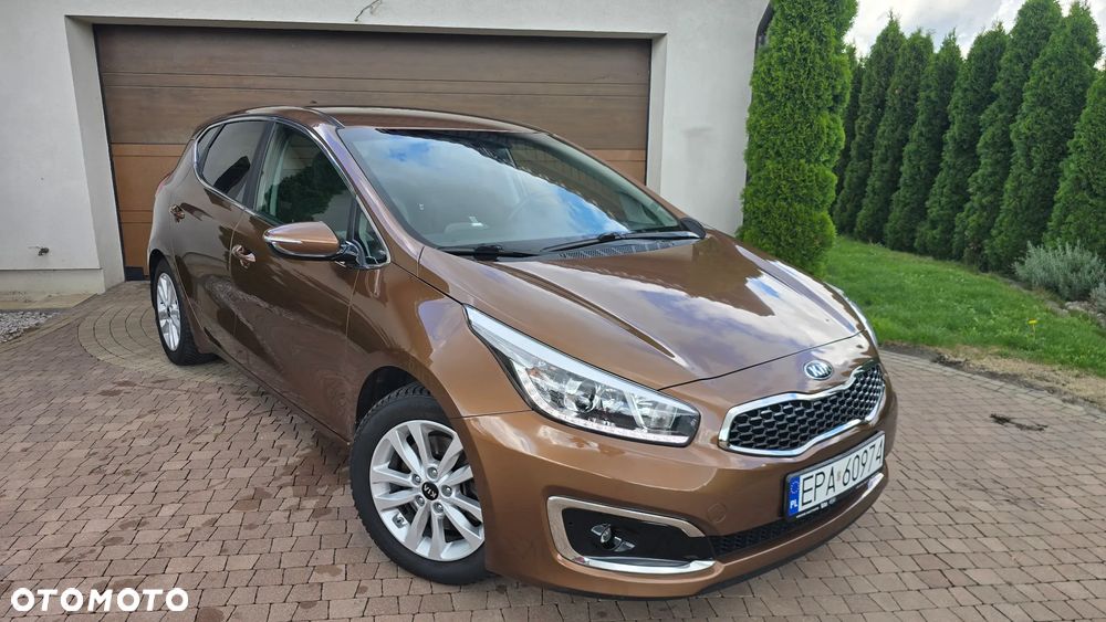 Kia Ceed - 1