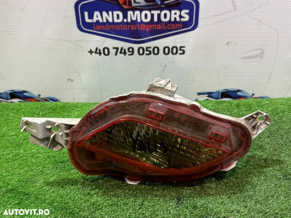 STOP TRIPLA BARA SPATE STANGA TOYOTA YARIS 1.5 B HYBRID 2017 COD OEM 815910D200 2017-2020 - 1