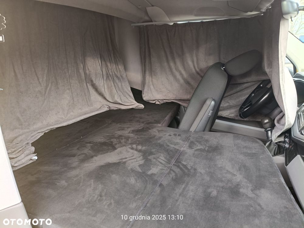 Volkswagen T6 Jużjade - 15