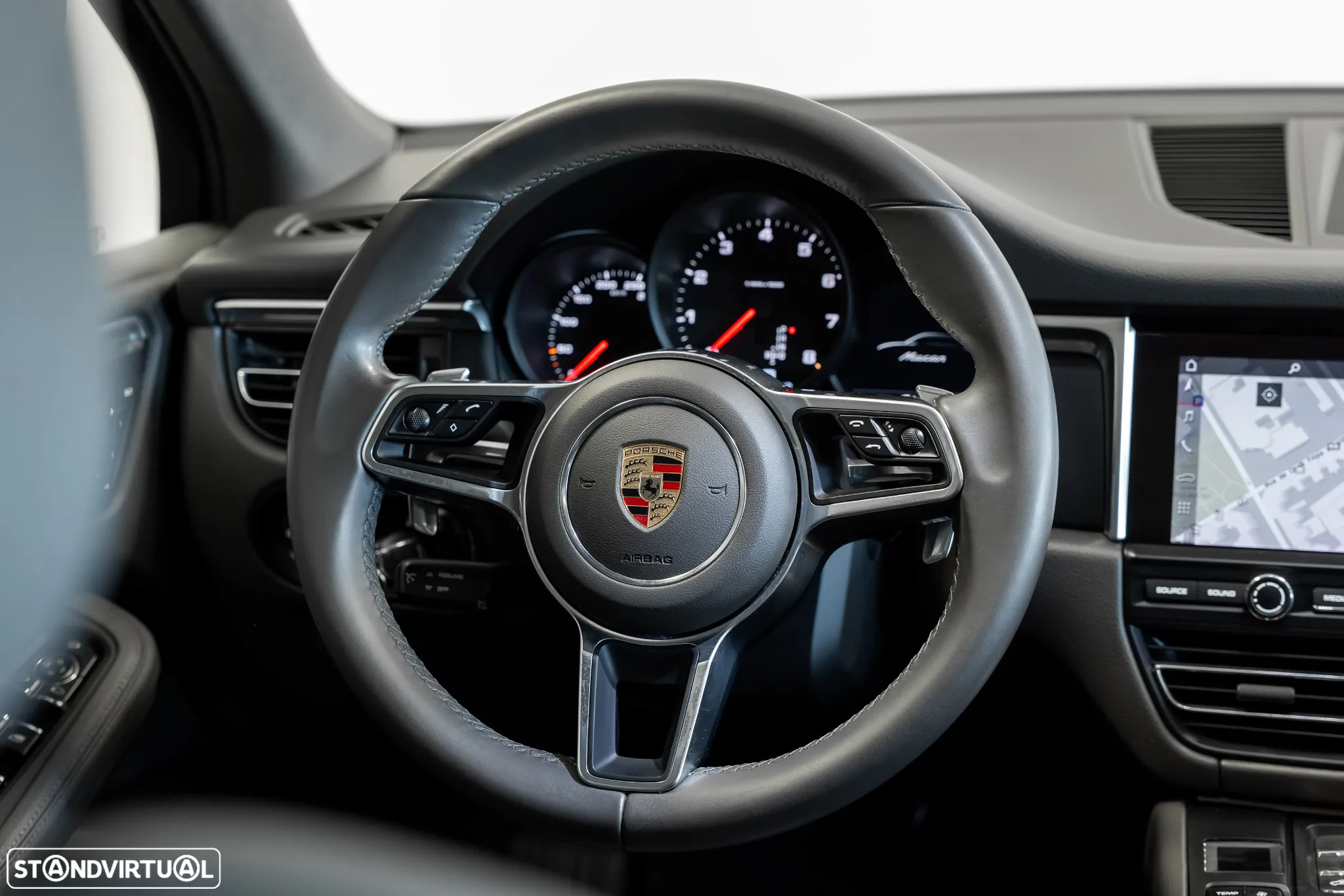 Porsche Macan Standard - 11