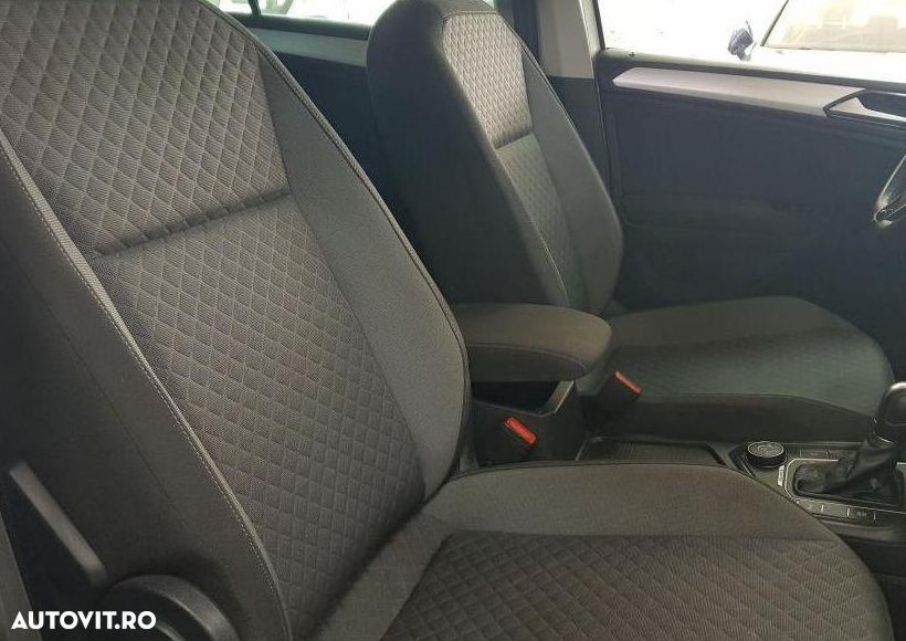 Volkswagen Tiguan 2.0 TDI SCR 4MOTION (BlueMotion Techn.) DSG Comfortline - 20