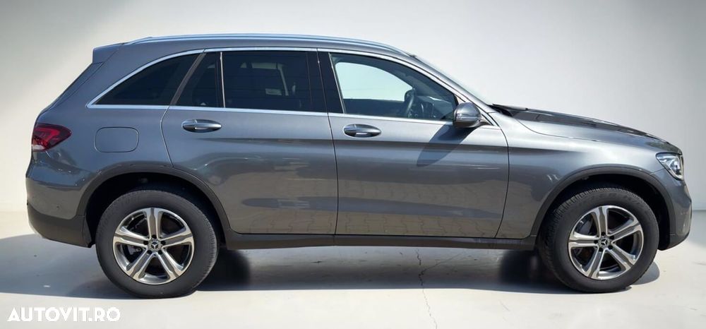 Mercedes-Benz GLC 300 d 4MATIC - 23