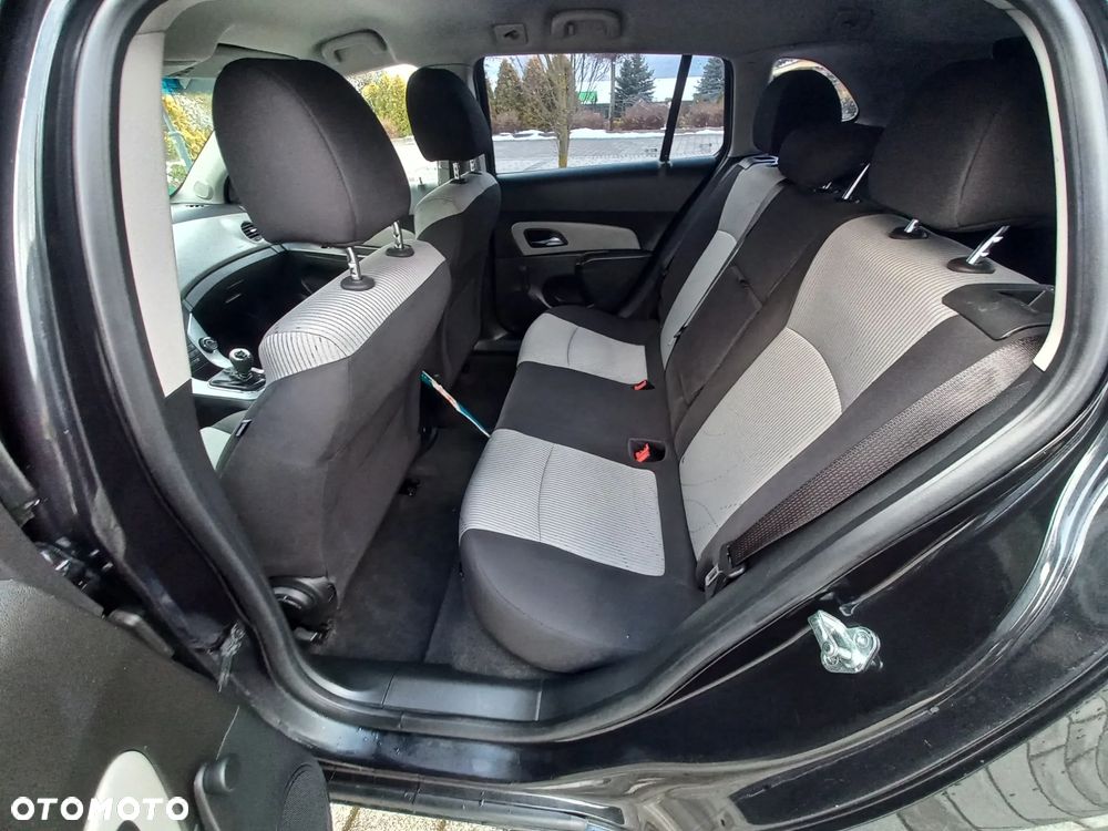 Chevrolet Cruze 1.6 LT - 11