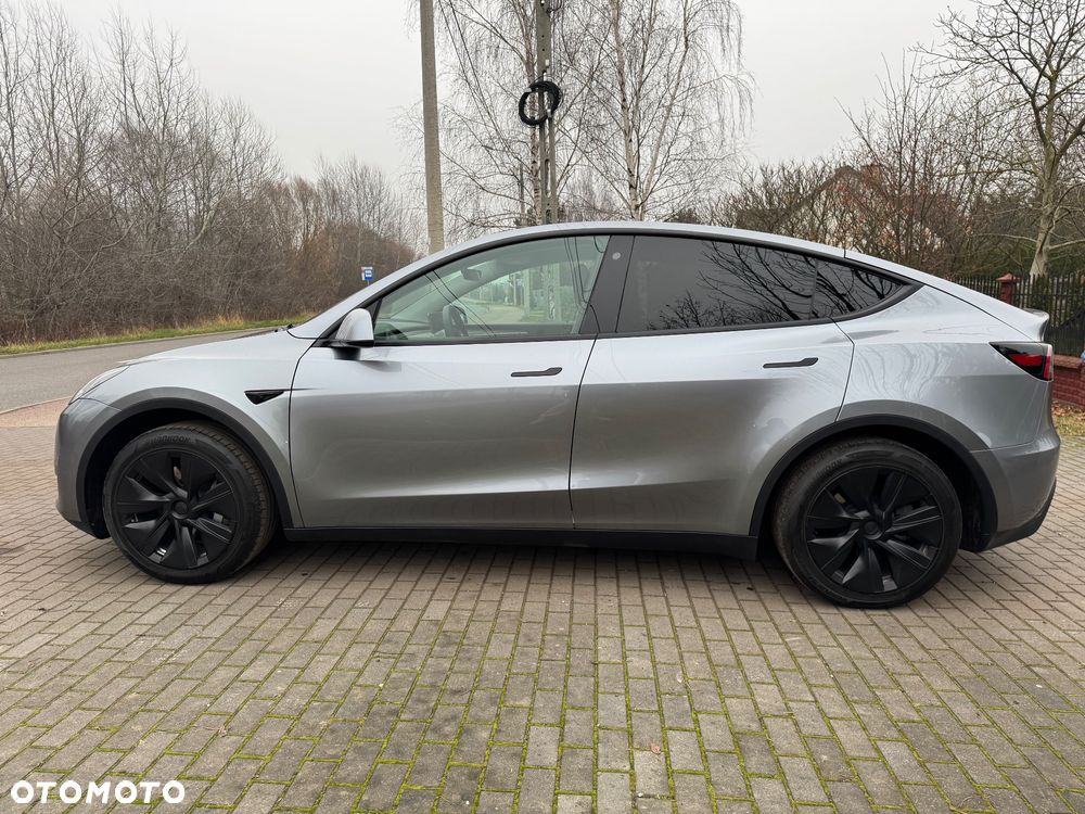 Tesla Model Y Standard - 5