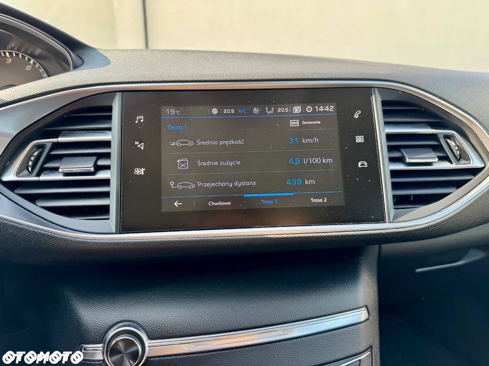 Peugeot 308 SW 1.5 BlueHDi Active S&S - 24