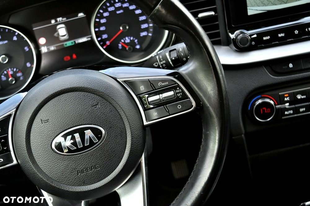 Kia XCeed 1.6 CRDi mHEV L - 11