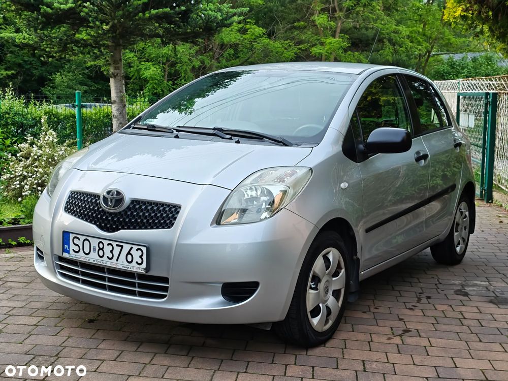 Toyota Yaris 1.0 Luna A/C - 2