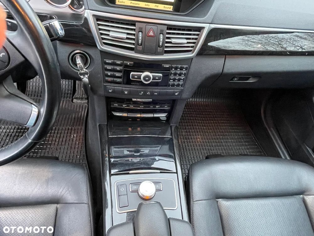 Mercedes-Benz Klasa E 200 CGI BlueEFFICIENCY Automatik Avantgarde - 15